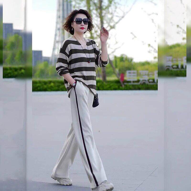 时尚条纹V领休闲套装女春秋长袖针织衫上衣运动阔腿裤气质两件套