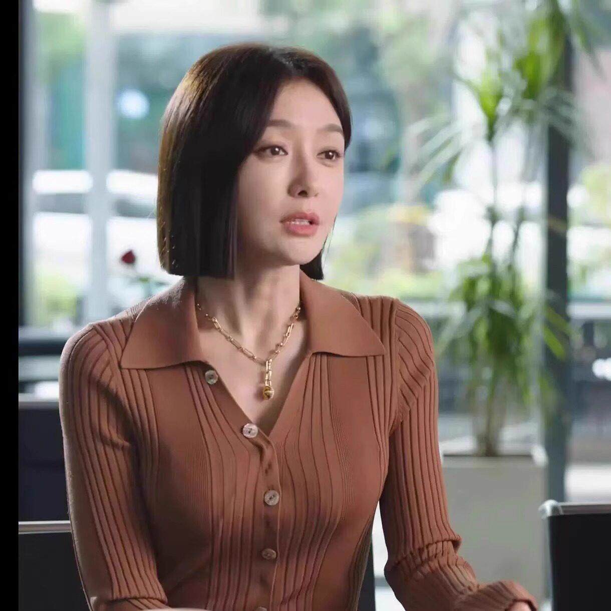 LEEDI闪耀的她秦岚管文同款复古棕色针织开衫女毛衣薄款修身上衣