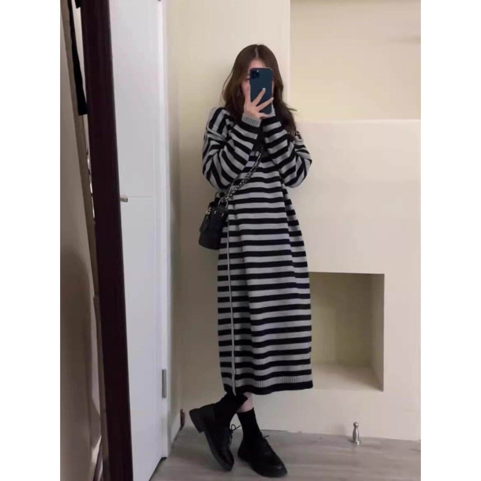 欧洲站秋冬新款韩版慵懒风名媛气质女神范宽松显瘦条纹针织连衣裙