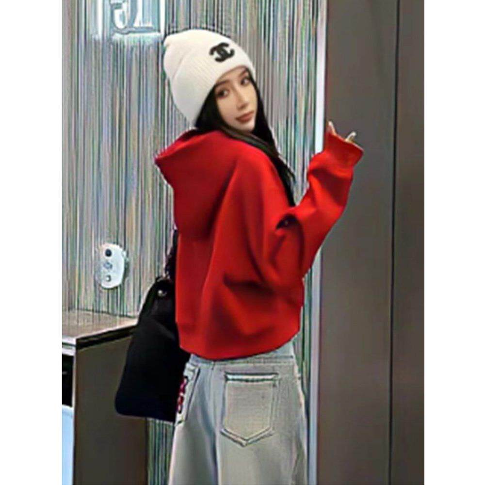 香港极简风小贴标加绒加厚红色连帽卫衣女2025秋冬款流行漂亮上衣