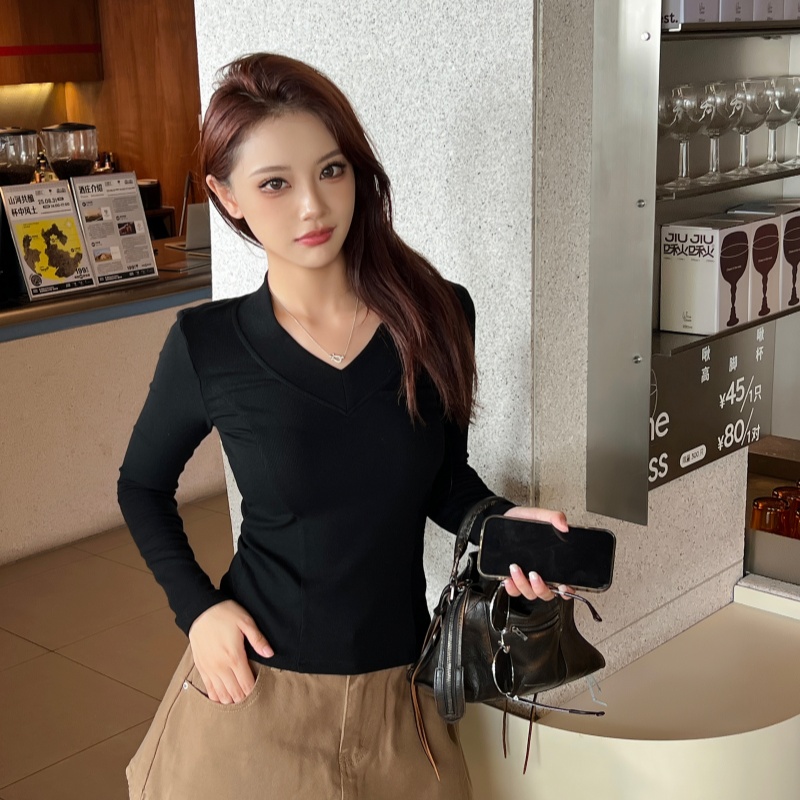 长袖修身显瘦秋季黑色V领打底衫