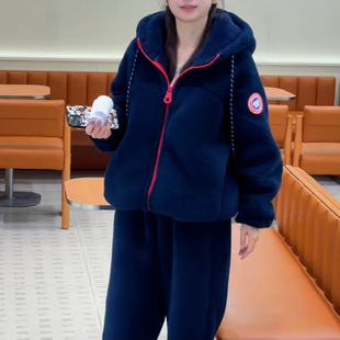 冬季三层复合加绒拉链家居服可外穿时尚摇粒绒洋气加厚保暖睡衣女