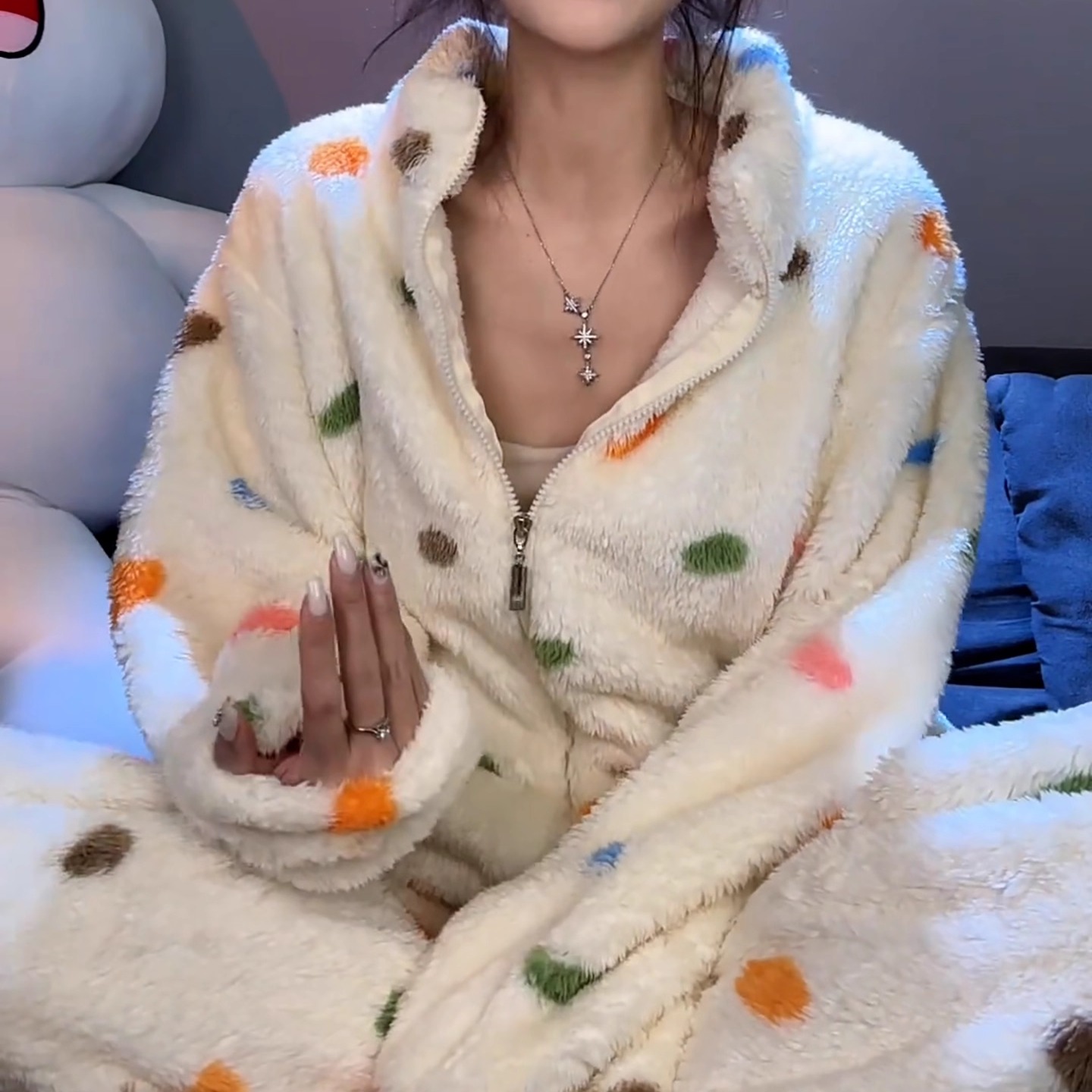 秋冬季长毛珊瑚绒保暖家居服