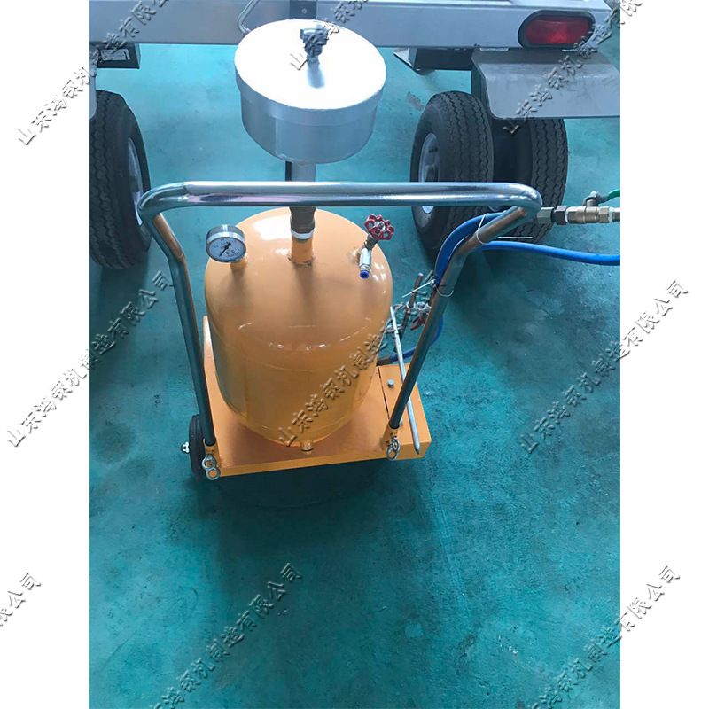 手推式自动加压底油车 热熔标线施工底漆车 道路划线辅助设备
