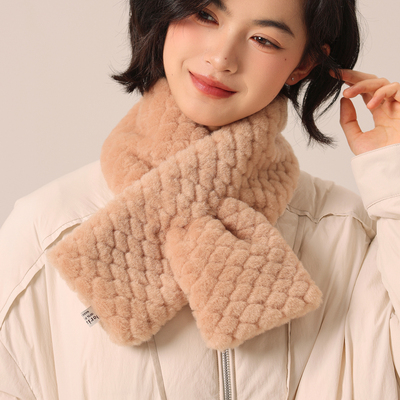 冬季高级感毛绒保暖厚围巾女短款小型毛毛交叉护颈围脖套仿獭兔毛