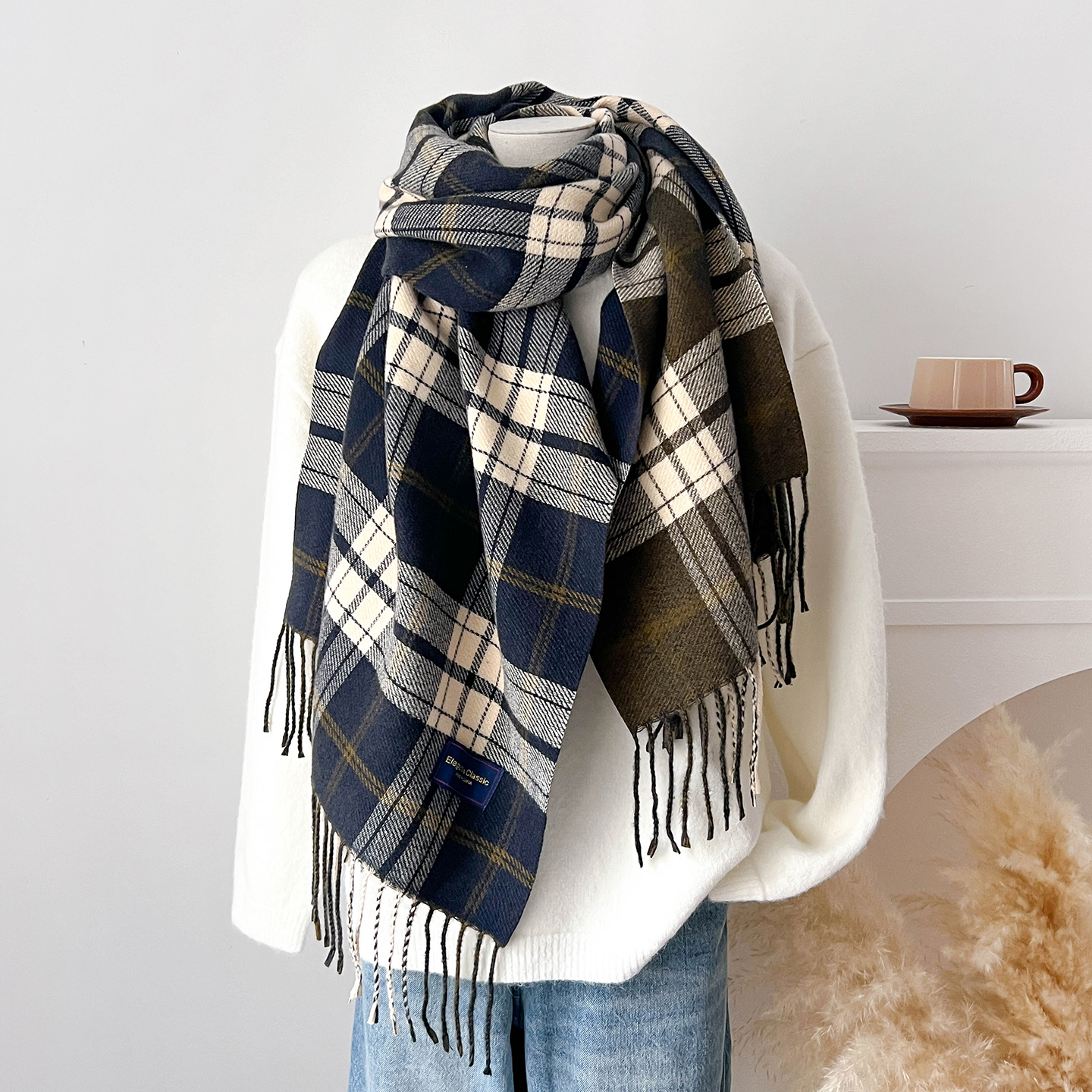 黑白格子加厚围巾男女生冬季仿羊绒护颈围脖配大衣披肩韩系氛围感