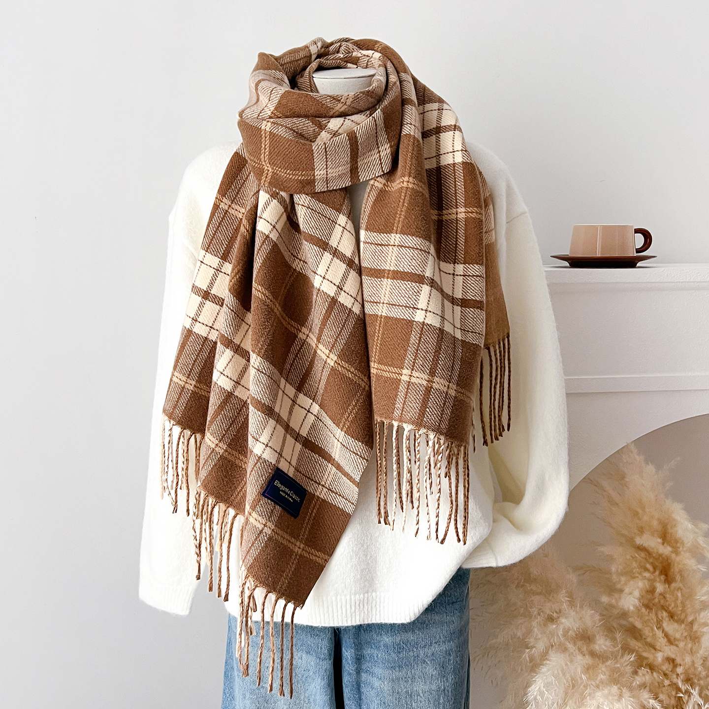 美拉德韩系氛围感咖色格子加厚围巾男女学生情侣冬季护颈围脖披肩