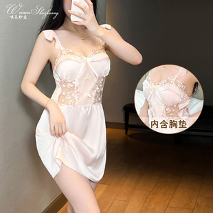 纯欲风透视吊带睡裙女甜美花朵刺绣家居带胸垫睡衣木耳边吊带裙