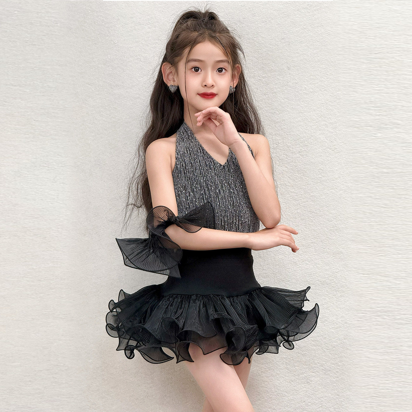 女童拉丁舞服2026新款夏季高级感练功服专业日常演出分体服装薄款