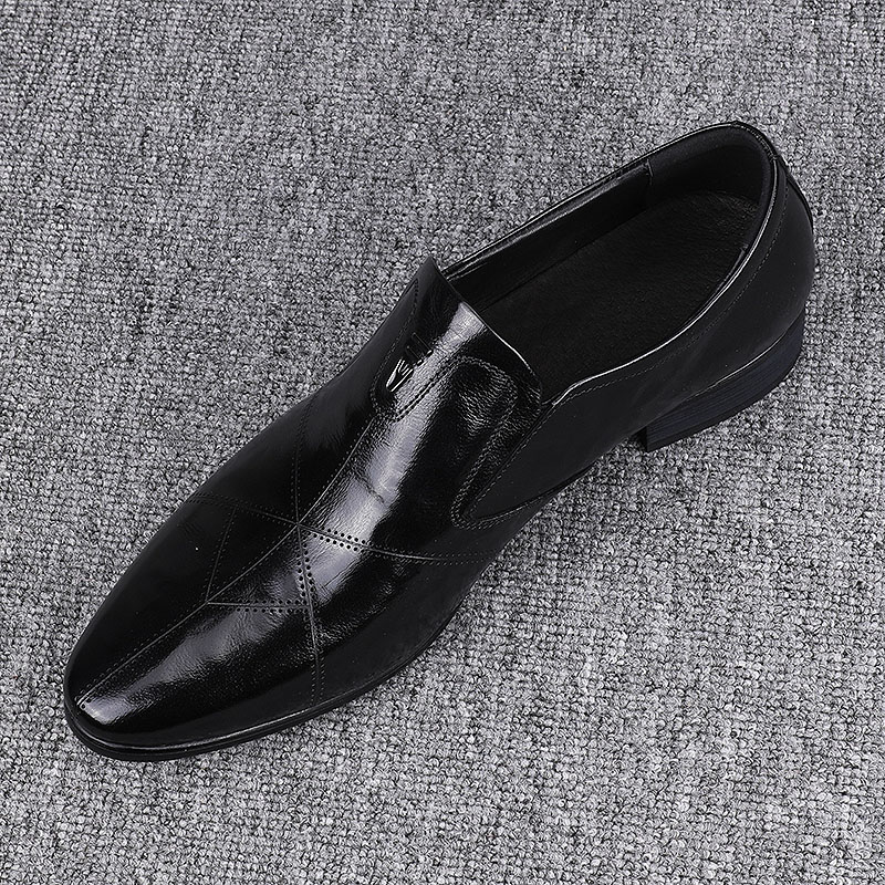 广州纯皮男鞋2025新款时尚尖头男士一脚蹬英伦风商务百搭休闲皮鞋