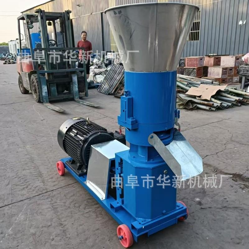 养殖饲料机家用型颗粒饲料机养兔子用平模造料机青草玉米饲料机