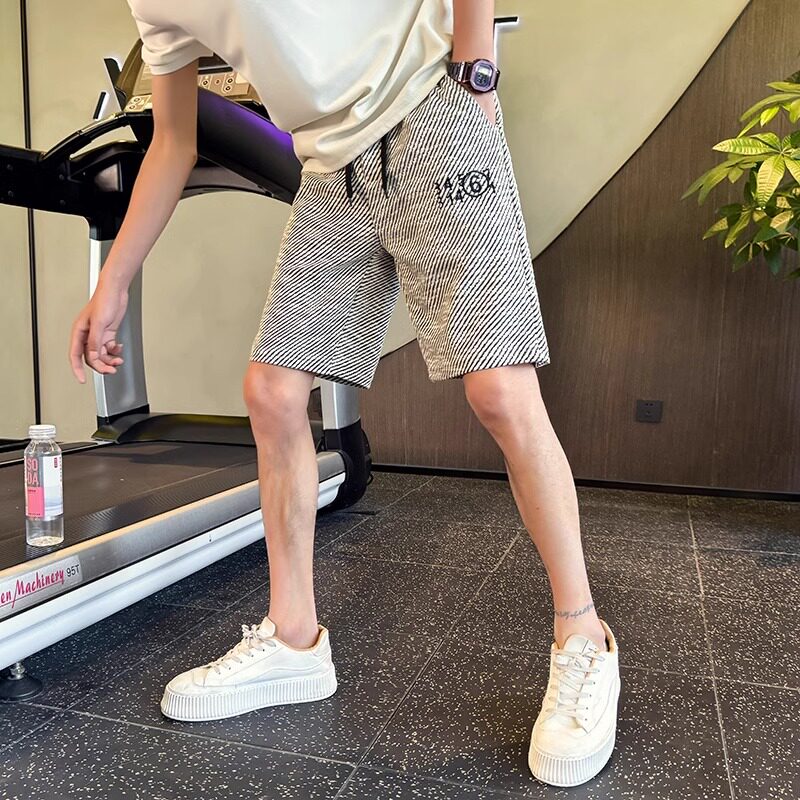 设计感条纹刺绣短裤男夏季潮牌痞帅五分裤2026新款男士薄款休闲裤