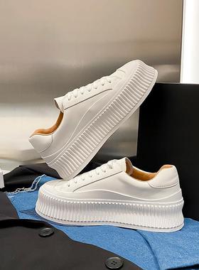 Aurora’s Heart-Pounding ~厚底白女鞋2025新平台多功能休闲运动