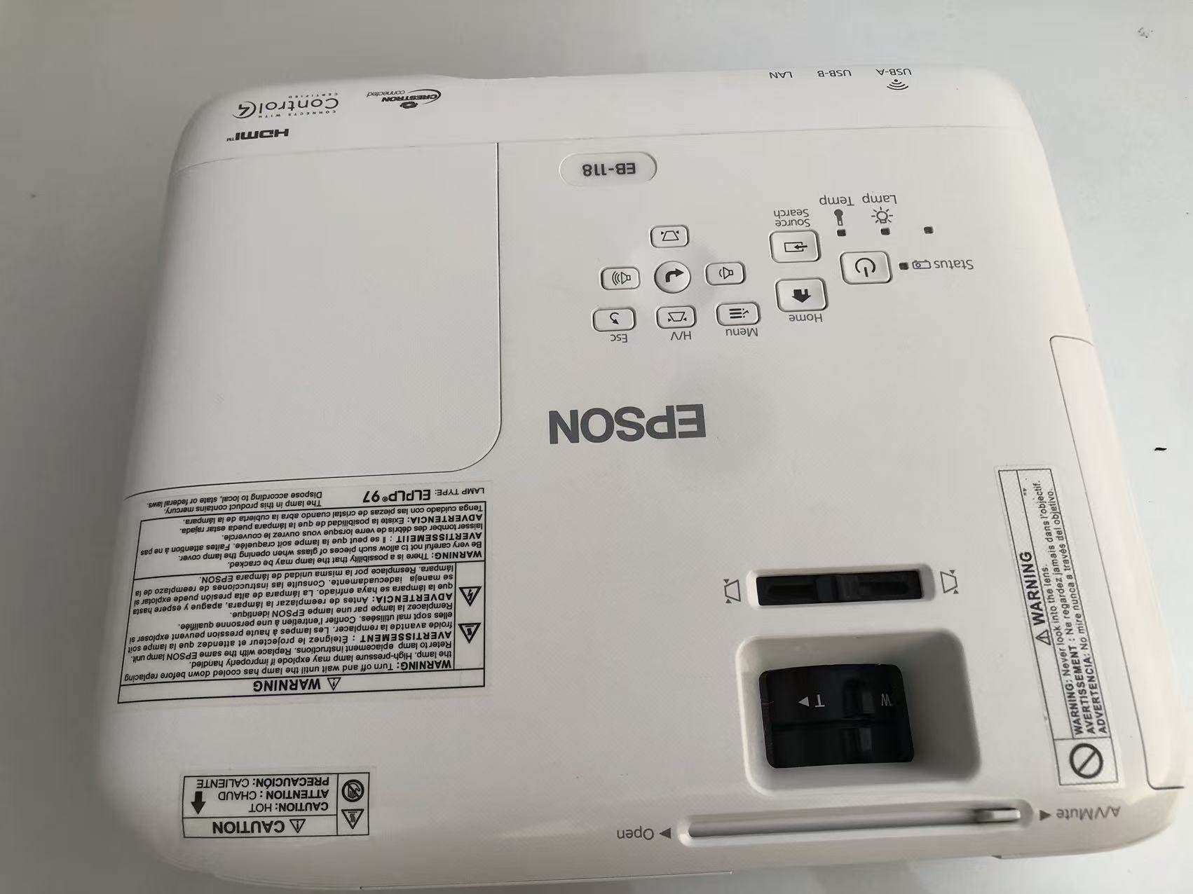 二手爱普生投影机投影仪原装进口爱普生EB118高清hdmi内置安卓无线手机投屏蓝牙2024新款高亮，高对比度