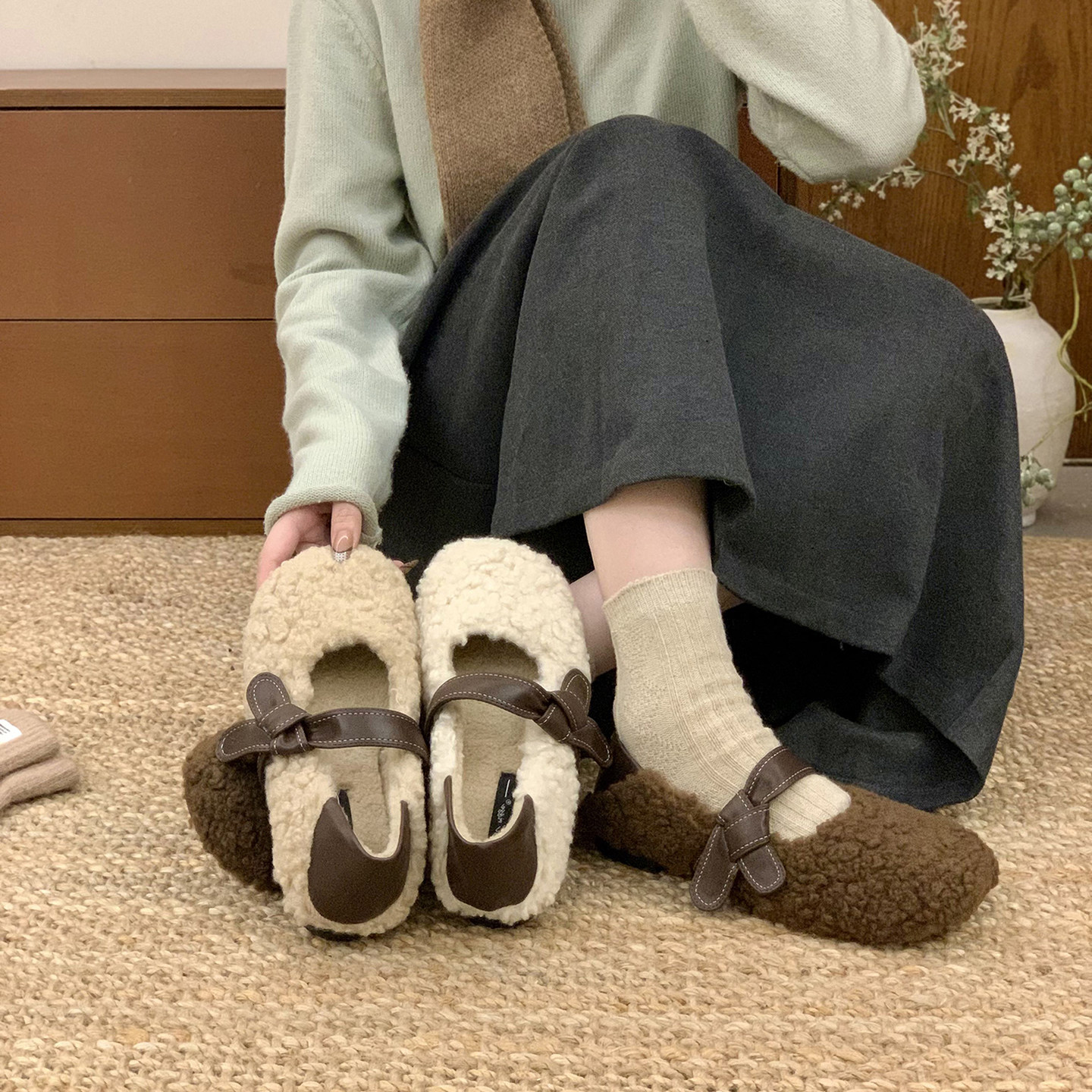 法式复古圆头平底羊羔毛毛棉鞋女秋冬新款百搭休闲保暖玛丽珍瓢鞋