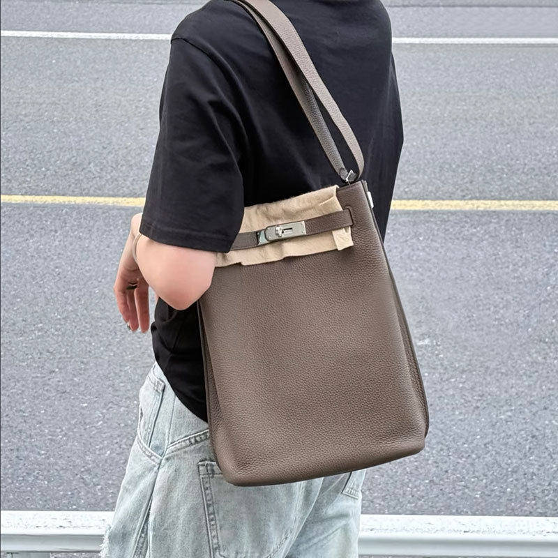 爱姐家进口TOGO牛皮凯莉水桶包so