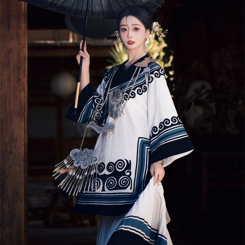 彝族少数民族服装女成人新款苗族傣族服饰新疆异域风情苗疆少女
