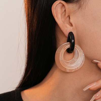 复古树脂圆圈相扣几何银针耳环女