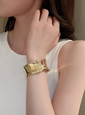 欧美宽版不规则缺口开口手镯手环