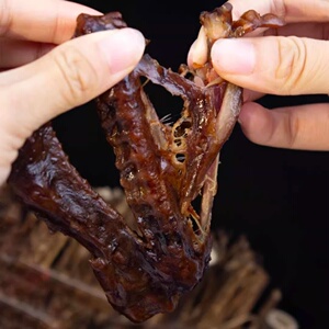 老卤鸭翅休闲真空肉食品办公室鸭肉小包装散装卤味卤鸭翅膀零食品