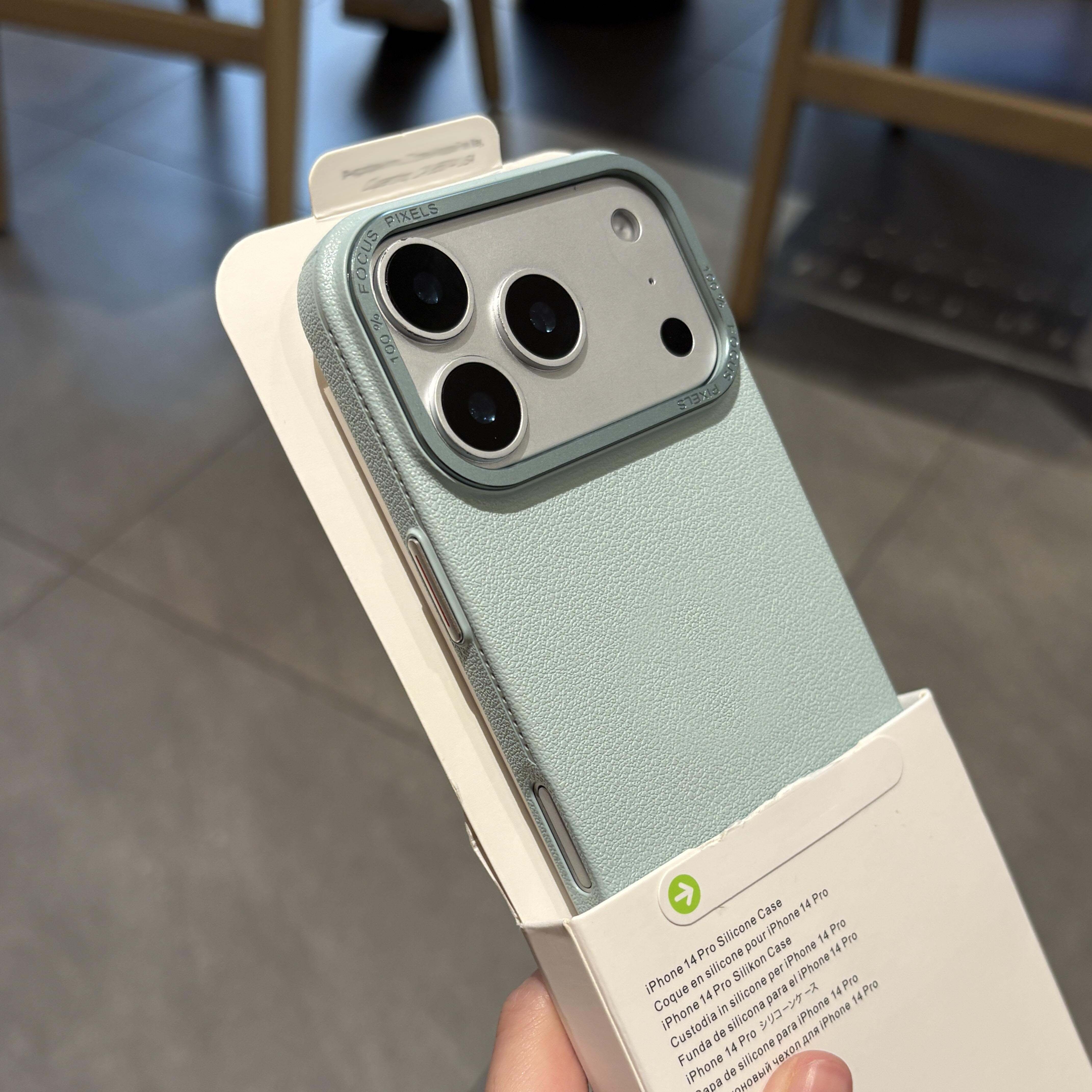 新款高级感薄荷绿荔枝纹理适用苹果17promax手机壳iphone16pro大孔金属镜框15超薄散热14plus防摔13简约12硬