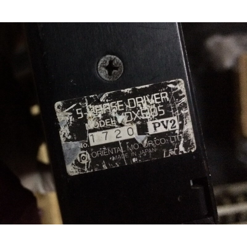 UD15X驱5    二手步进0动器