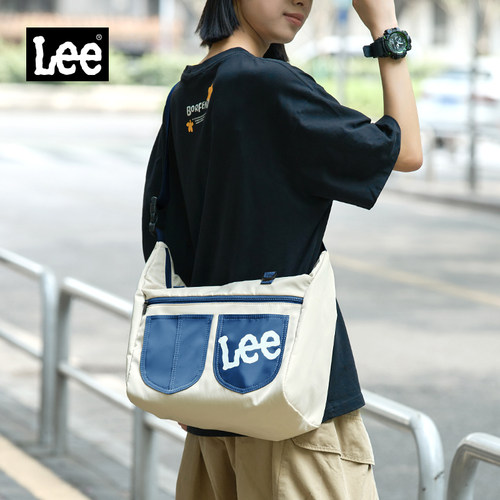 Lee新款大容量休闲时尚斜挎包