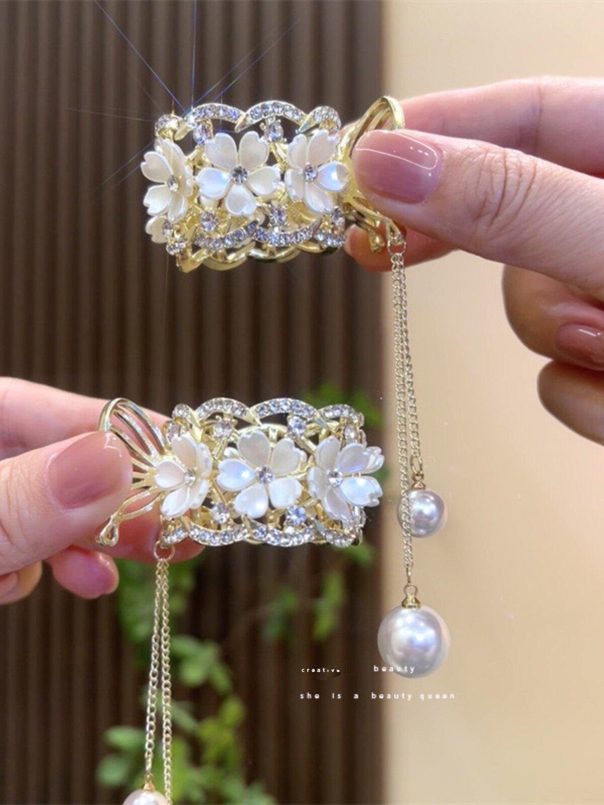 流苏水钻花朵高马尾抓夹固定神器抓夹子发卡头饰后脑勺防塌发夹子