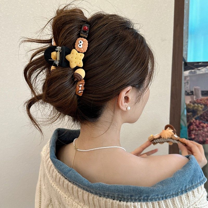奶香曲奇~可爱饼干大号抓夹女2026新款高级感发夹后脑勺鲨鱼夹ins