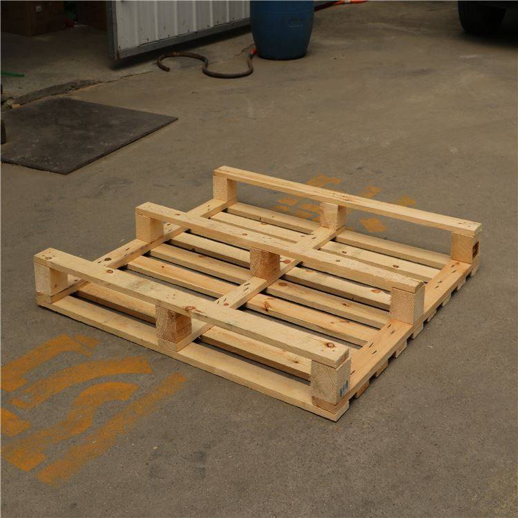 黄岛包装厂家加工cp系列托盘 熏蒸木质垫板 epal木托盘运费以实际