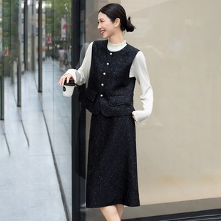 活动华裳格新中式 上久楷色织桂花纹珠片丝毛缎对襟马甲半裙HS1754