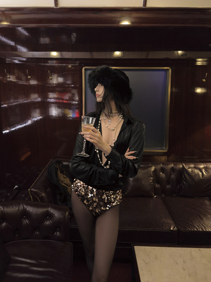 Se flatter 纸醉金迷 钻石内裤外穿闪片爆闪低腰超短裤易梦玲同款