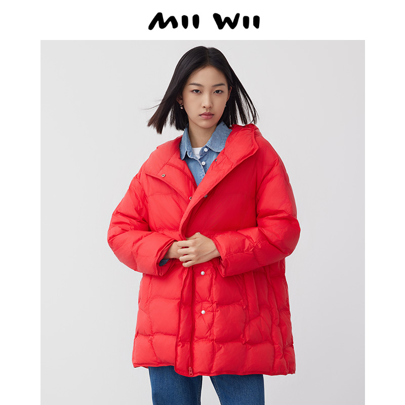 末未MIIWII24春红色压方格连帽中长羽绒服R241103女士