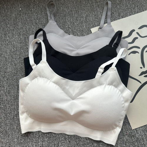 无痕内衣女无钢圈防凸少女文胸薄