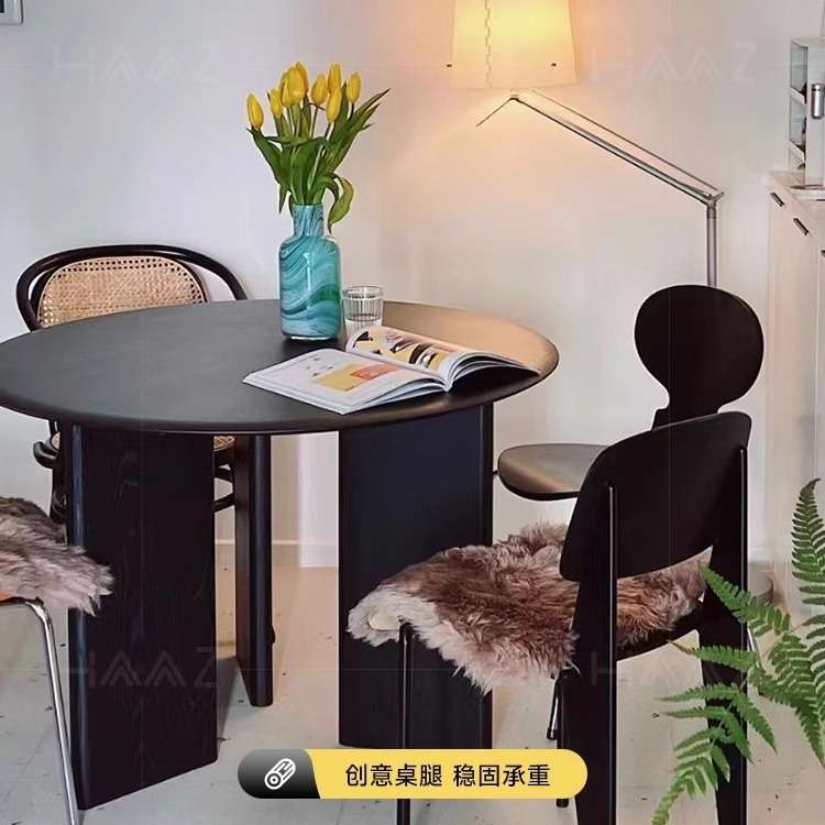 全实木圆形餐桌家用小户型吃饭桌中古法式会客桌子原木餐桌椅组合