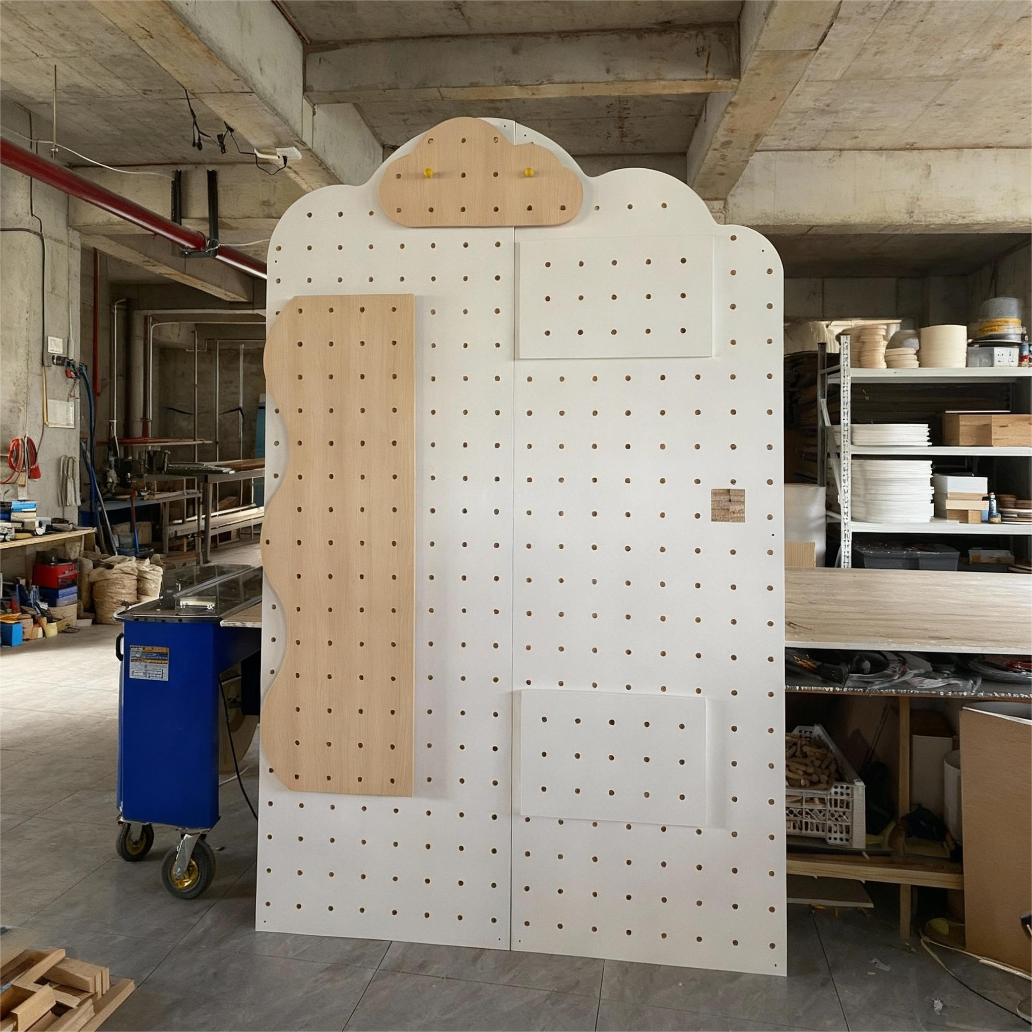 墙上玄关卧室洞洞板置物架家用桌面收纳搁板多功能装饰展示架定制