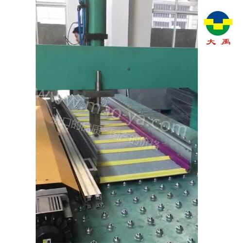 专制造龙门式桥架铆接机铆接设备dy-3685大禹F10T-50018-2379