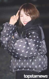 现货 Restandrecreation 孙胜完同款 拼色Logo印花立领羽绒服外套