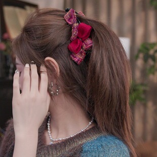 车主日记可爱甜美小熊香蕉夹复古格纹布艺褶皱发夹ins时尚百搭饰