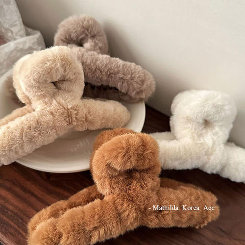 秋冬绕线毛绒抓夹大号夹子头饰毛毛发夹后脑勺盘发鲨鱼夹新款发饰