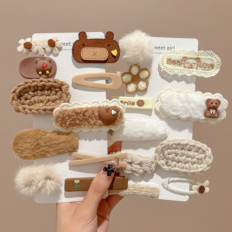 秋冬奶咖色毛绒发夹儿童可爱发卡侧边刘海夹后脑勺碎发bb夹