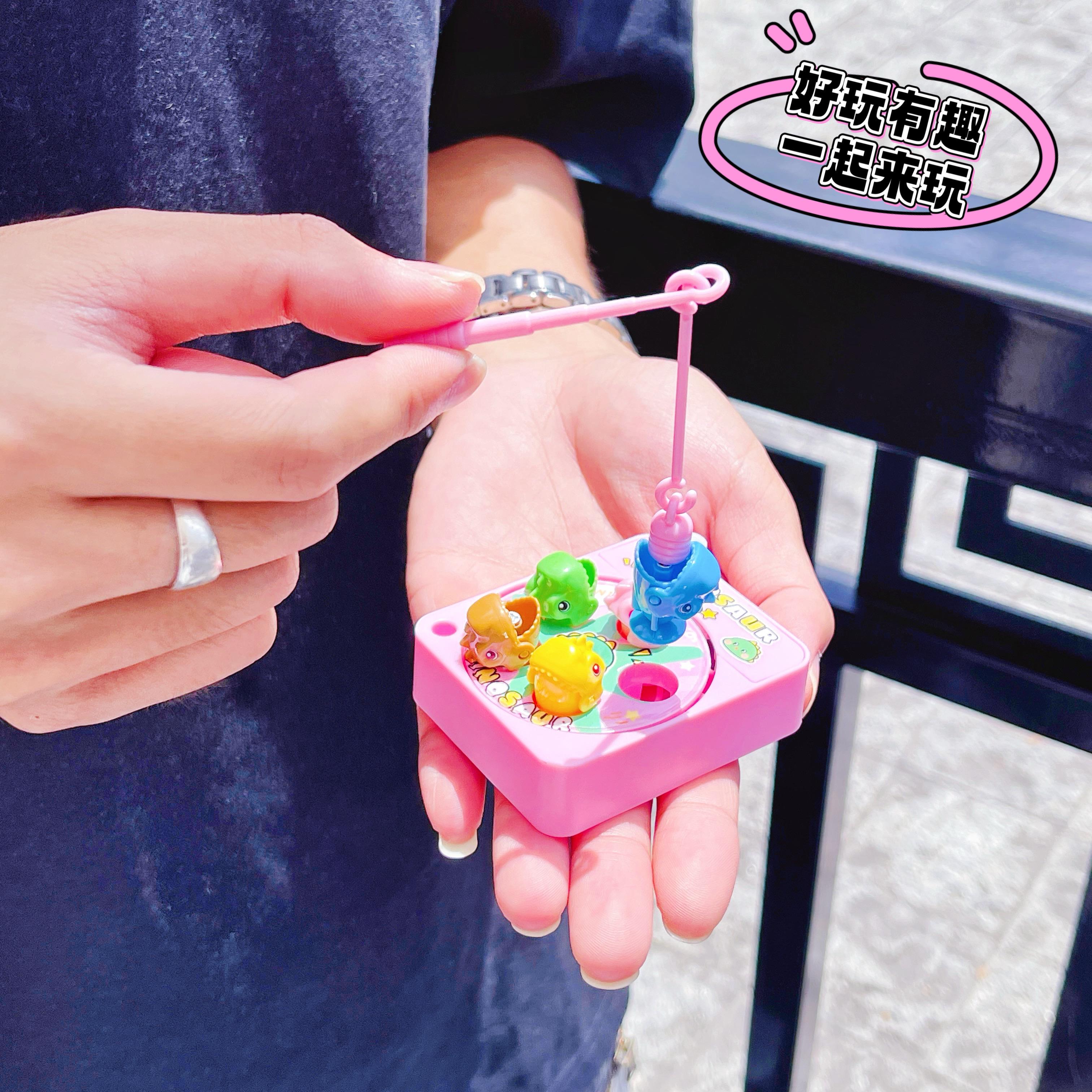 趣味旋转钓鱼盘小玩具背包挂件