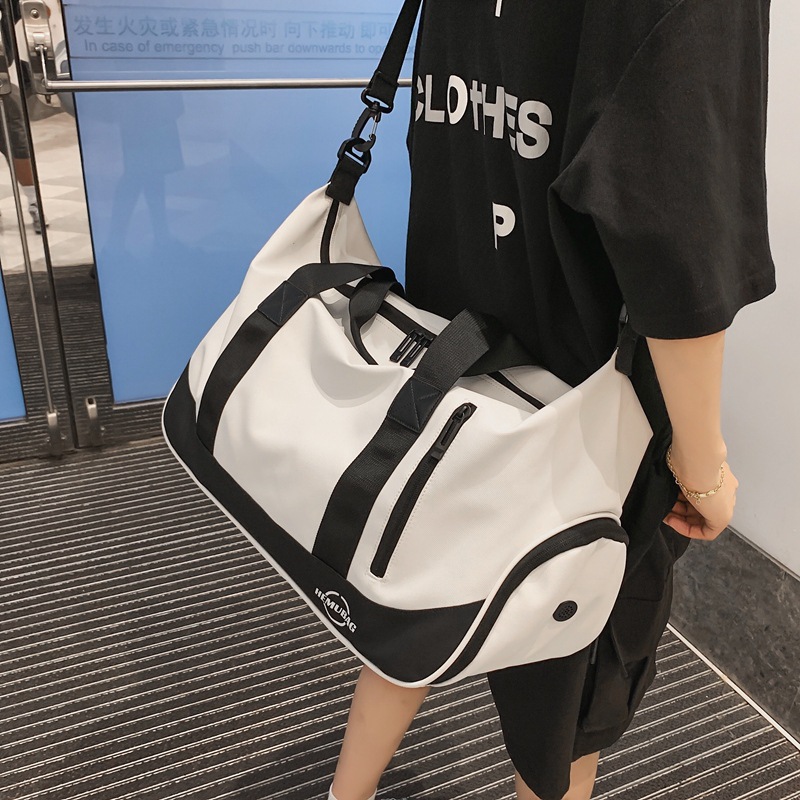 日本时尚运动健身包瑜伽包休闲潮流2025个性简约短途手提旅行包收