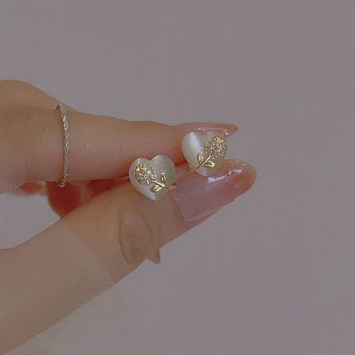 郁金香猫眼石爱心耳针女2025新款