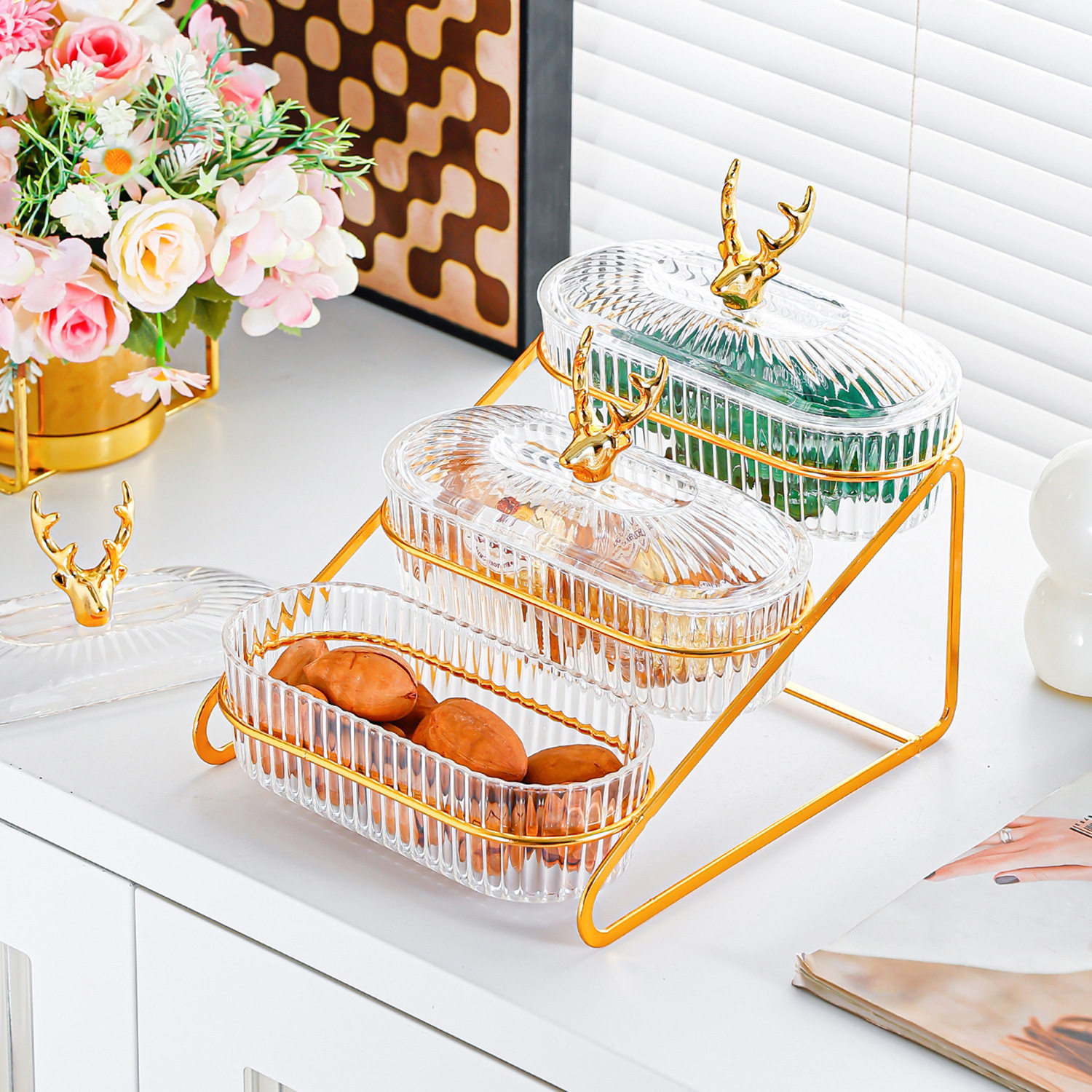 家用客厅坚果塑料水果盘干果零食碟摆放盘新款分格下午茶点心盘子