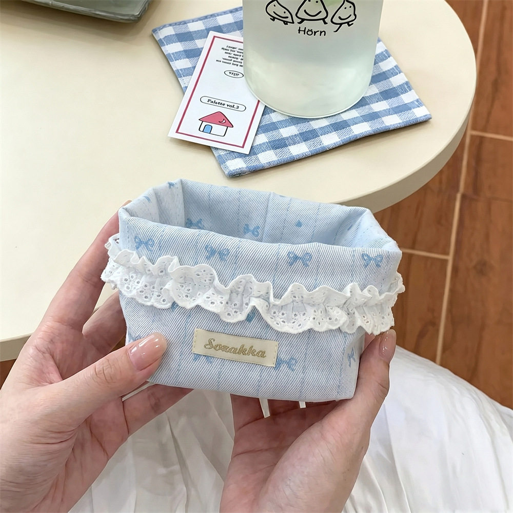 65313浅粉蝴蝶结爱心布