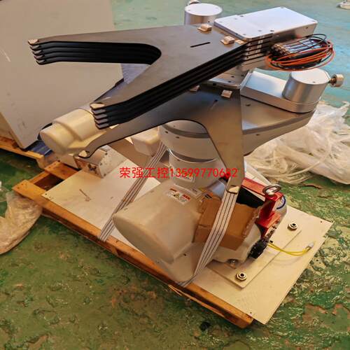 【荣强工控】多片搬晶圆机械手ROBOT UTM -3500N-004