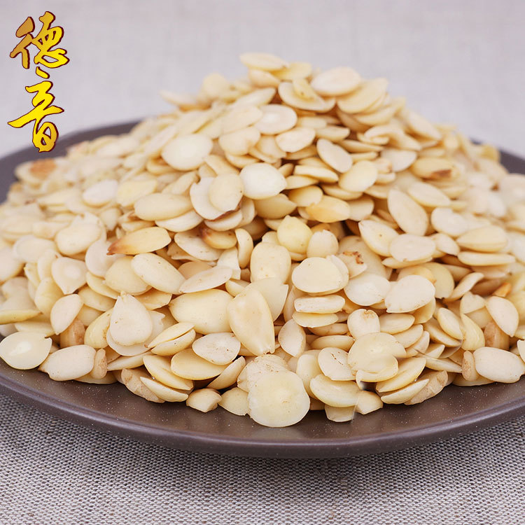 德音苦杏仁产地货源去皮苦杏仁供应散装现货药食同源脱皮杏仁