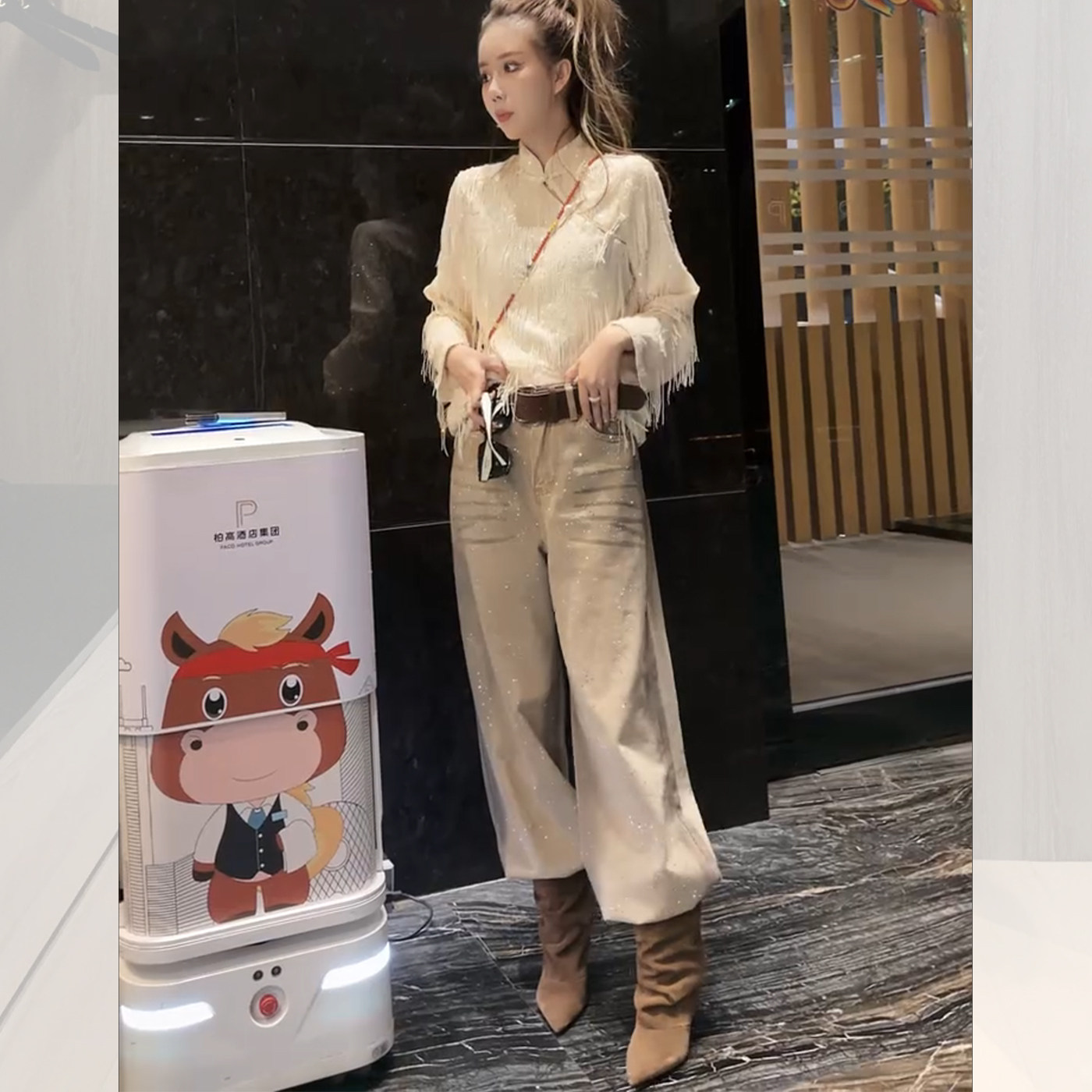 欧货重工烫钻爆闪牛仔裤女2026新款梨形身材遮胯显瘦直筒阔腿裤子,女装/女士精品,牛仔裤,淘宝优惠券,粉丝福利购,淘宝优惠卷