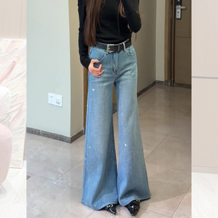 浅蓝色重工烫钻微喇牛仔裤女2025新款冬季亮闪闪加绒高腰阔腿裤子